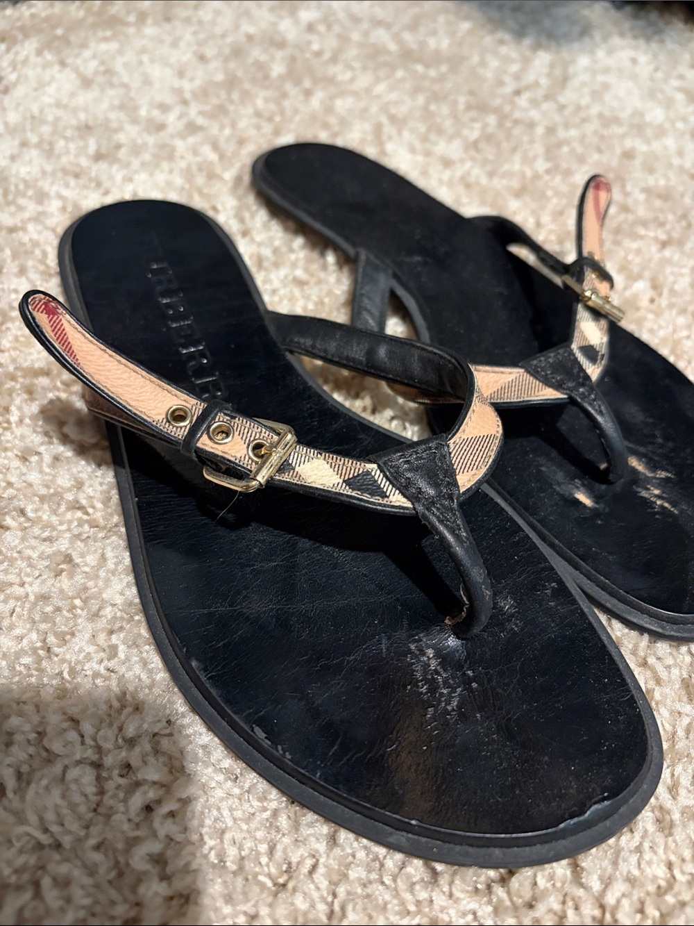 Burberry Black Thong Sandals with Signature Beige Plaid Straps - Picture 3 of 5